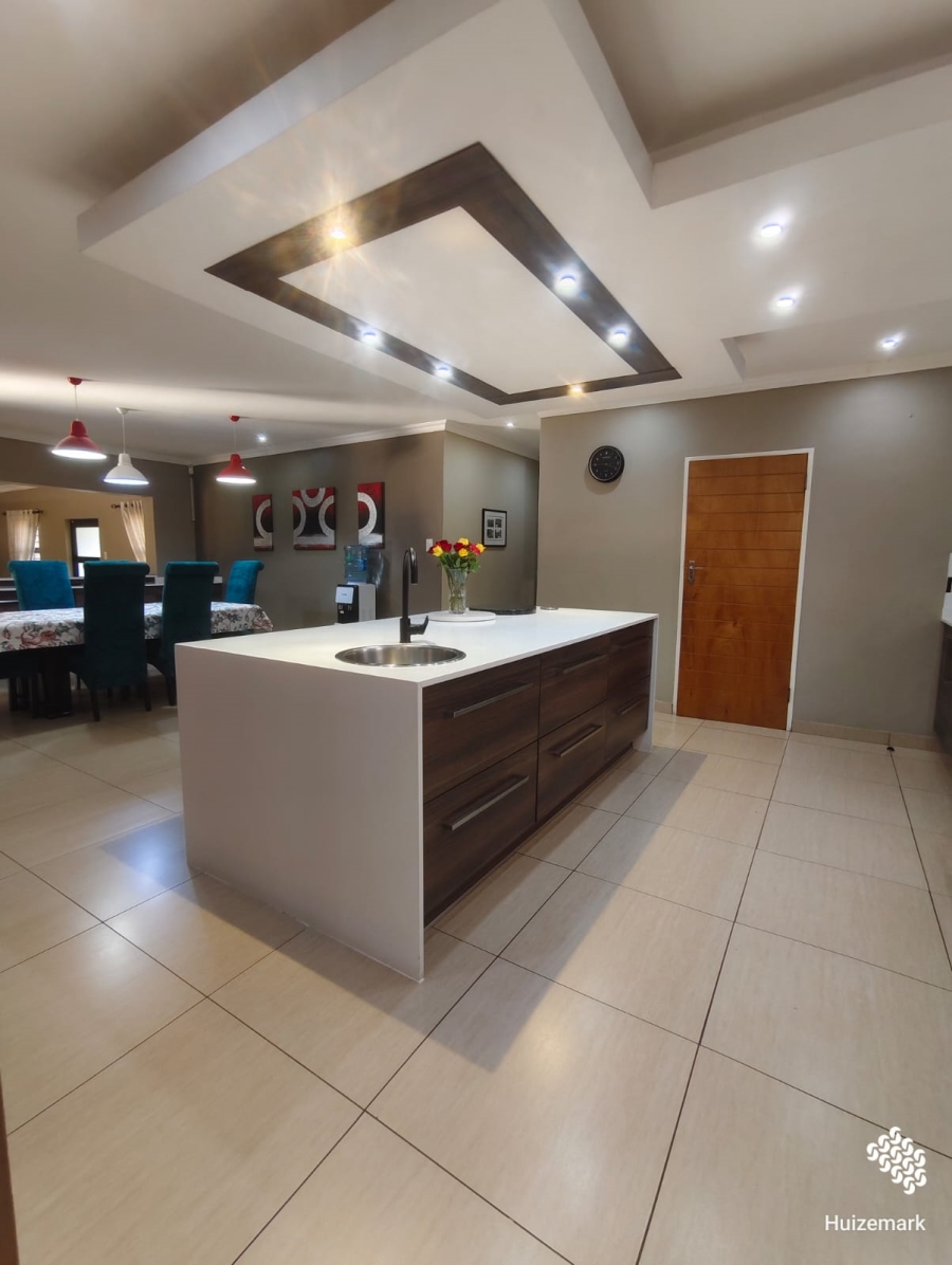 5 Bedroom Property for Sale in Vaalpark Free State